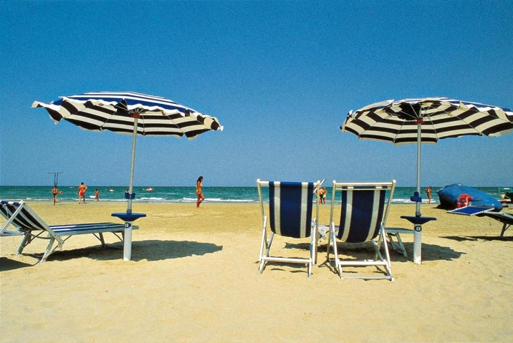 Villaggio Camping Europa ソットマリーナ エクステリア 写真